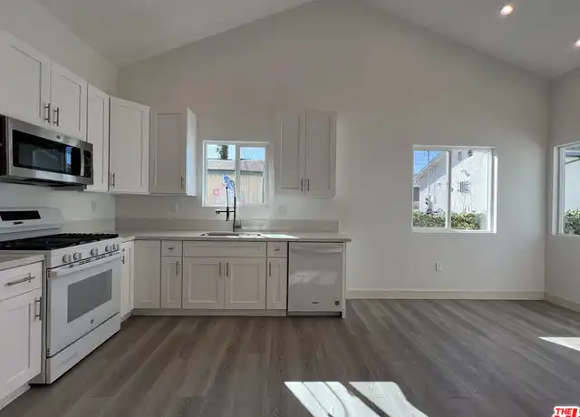 Property at 8642 Baring Cross St, Los Angeles, CA, 90044, 2 beds, 1 bath, [object Object]