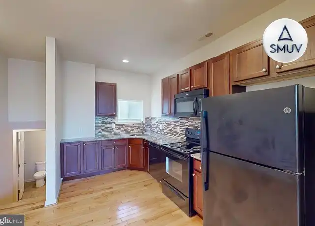 Property at 226 N Carey St Apt 3, Baltimore, MD, 21223, 2 beds, 1 bath, [object Object]
