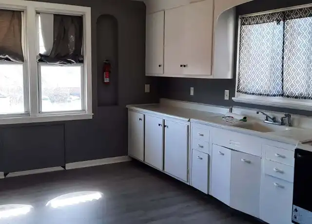 Property at 434 Hickory St Unit 2, Scranton, PA, 18505, 2 beds, 1 bath, [object Object]
