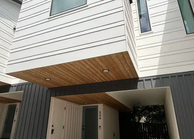 Property at 913 Duncan Ln #204, Austin, TX, 78705, 1 bed, 1 bath, [object Object]