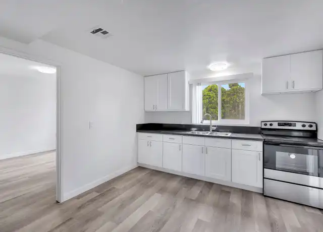 Property at 1813 W Ball Rd Unit 5, Anaheim, CA, 92804, 2 beds, 1 bath, [object Object]