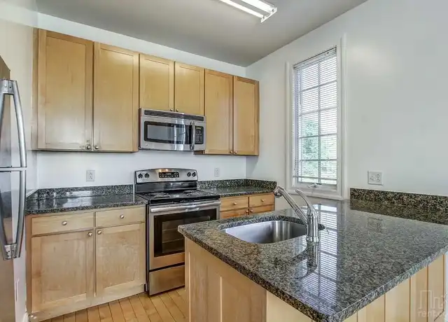 Property at Reserve at Summerset - 1001 Parkview Blvd, Pittsburgh, PA, 15217, 1-3 bed, 1-2.5 bath, [object Object]