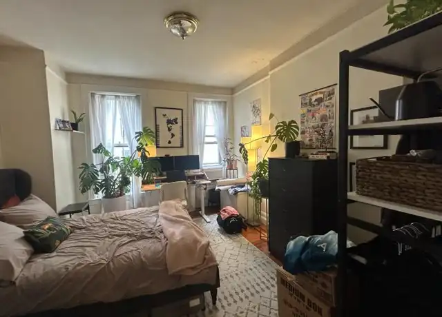 Property at 330 E 76th St, New York, NY, 10021, 2 beds, 1 bath, [object Object]