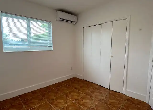 Property at 1265 Sharazad Blvd Unit 6, Opa-locka, FL, 33054, 2 beds, 1 bath, [object Object]