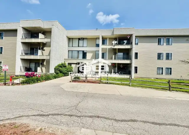 Property at 4110 Rahn Rd, St Paul, MN, 55122, 2 beds, 1 bath, [object Object]