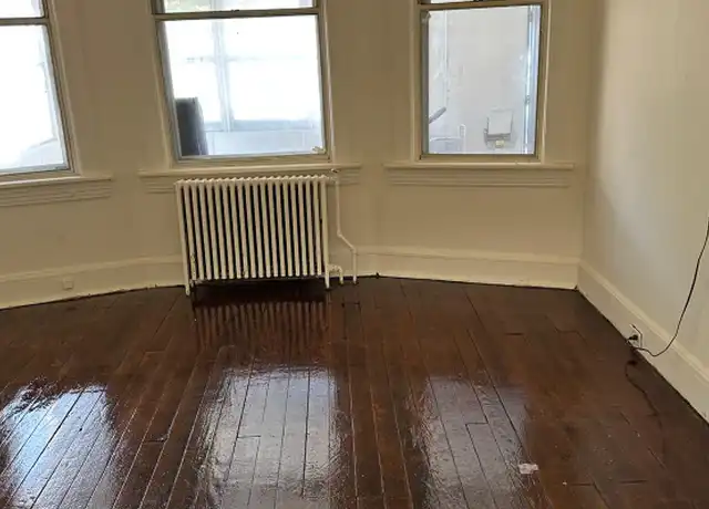 Property at 121 Kearney Ave Apt 1, Jersey City, NJ, 07305, 3 beds, 1 bath, [object Object]