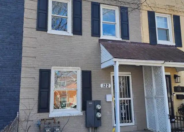 Property at 122 O St SW, Washington, DC, 20024, 3 beds, 2 baths, [object Object]