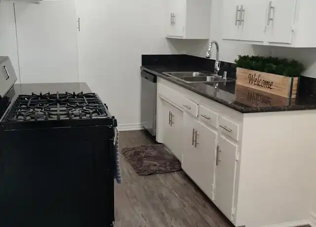 Property at Krisden Apts - 11811 Gilbert St, Garden Grove, CA, 92841, 1 bed, 1 bath, [object Object]