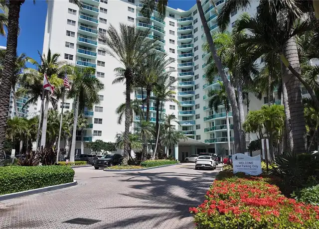 Property at 3901 S Ocean Dr Unit 4Z, Hollywood, FL, 33019, 1 bed, 1 bath, [object Object]
