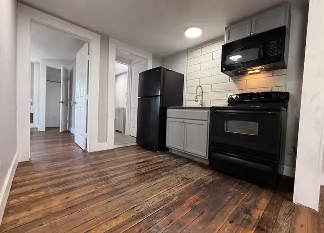 Property at 656 Riverside Dr Unit 4, San Antonio, TX, 78223, 3 beds, 1 bath, [object Object]