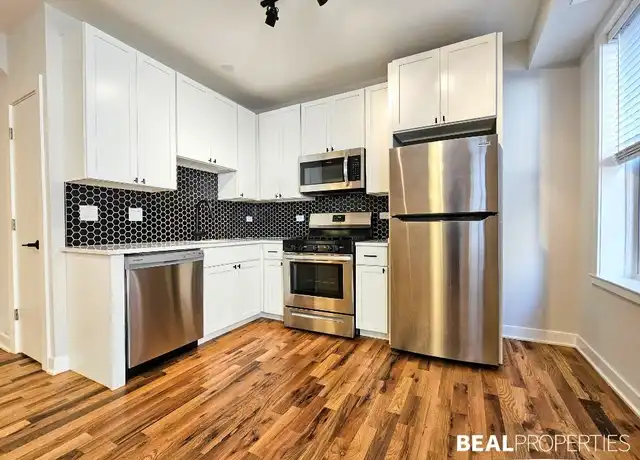 Property at 656 W Wrightwood Ave Unit 204, Chicago, IL, 60614, 1 bed, 1 bath, [object Object]
