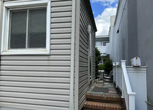 Property at 33 S Benson Ave #1, Margate City, NJ, 08402, 2 beds, 2 baths, [object Object]