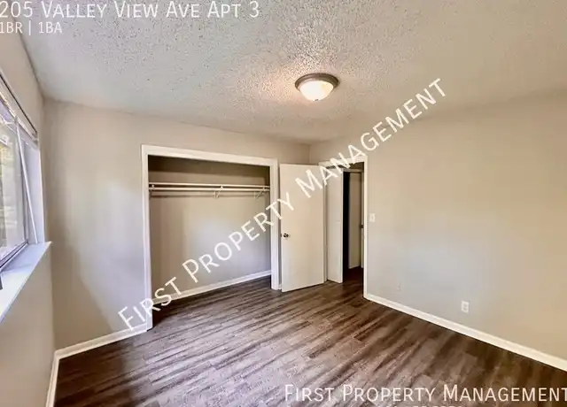 Property at 205 Valley View Ave Unit 3, Red Bank, TN, 37415, 1 bed, 1 bath, [object Object]