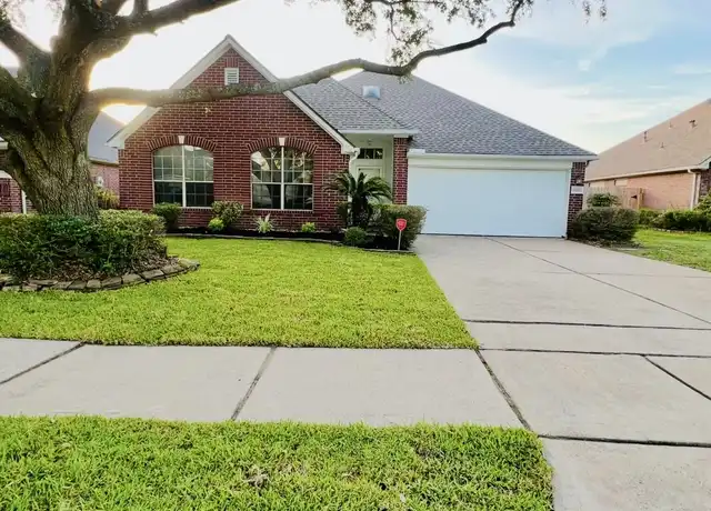 Property at 6010 Forest Plaza Ct, Houston, TX, 77066, 4 beds, 2 baths, [object Object]