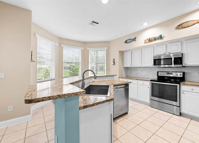 Photo of 6032 NW 77th Dr, Parkland, FL 33067