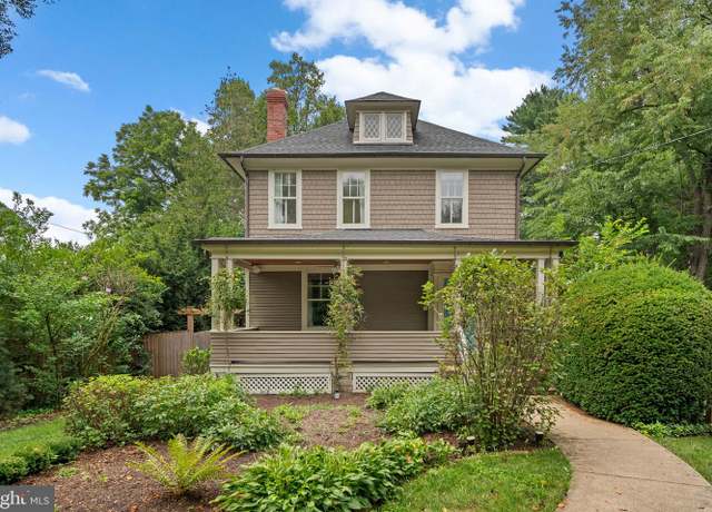 Photo of 10302 Fawcett St, Kensington, MD 20895