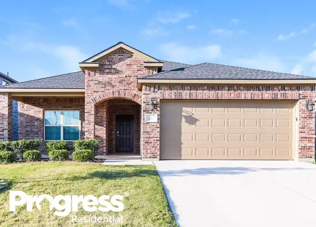 Property at 313 Iron Ore Trl, Fort Worth, TX, 76131, 3 beds, 2 baths, [object Object]