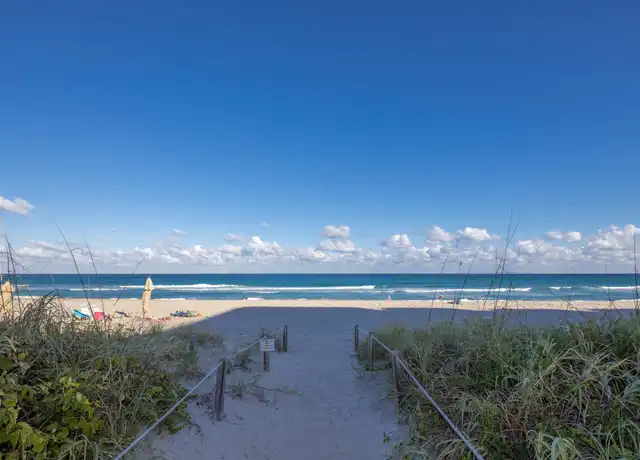 Property at 2565 S Ocean Blvd Unit 1040 (104), Palm Beach, FL, 33480, 1 bed, 1 bath, [object Object]