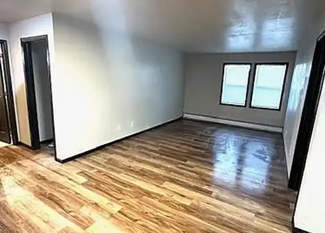 Property at 92 Forest Ave, Fond du Lac, WI, 54935, 2 beds, 1 bath, [object Object]