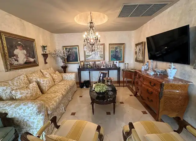 Property at 700 Biltmore Way #1212, Coral Gables, FL, 33134, 2 beds, 2 baths, [object Object]