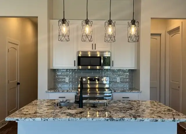 Property at 3336 Skyview Dr, Tyler, TX, 75707, 2 beds, 2.5 baths, [object Object]