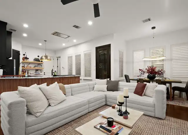 Property at 2400 Kinney Rd Unit A, Austin, TX, 78704, 3 beds, 2.5 baths, [object Object]