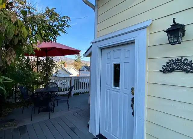 Property at 172 Skidmore St Unit 4, Ashland, OR, 97520, 1 bed, 1 bath, [object Object]