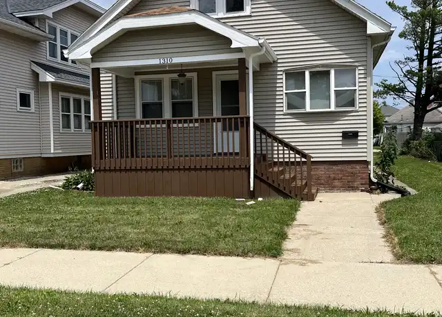 Property at 1310 Jones Ave, Racine, WI, 53402, 2 beds, 1 bath, [object Object]