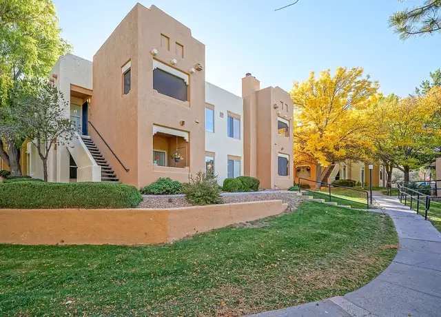 Photo of 2500 Sawmill Rd, Santa Fe, NM 87505