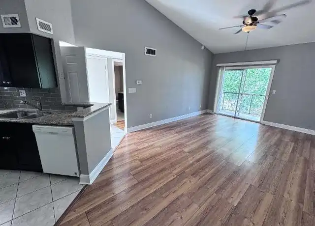 Property at 1916 Lake Atriums Cir, Orlando, FL, 32839, 1 bed, 1 bath, [object Object]