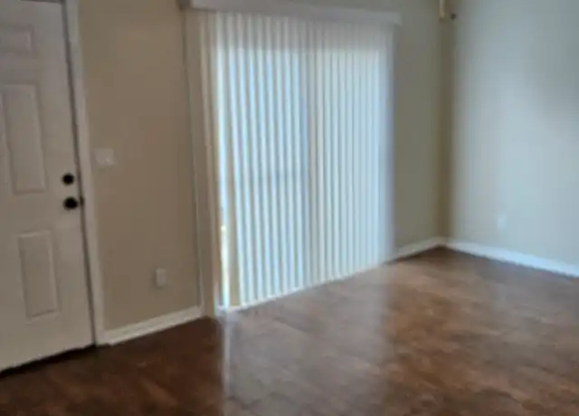 Property at 3950 SE 17th Ct Unit C, Ocala, FL, 34480, 2 beds, 1 bath, [object Object]