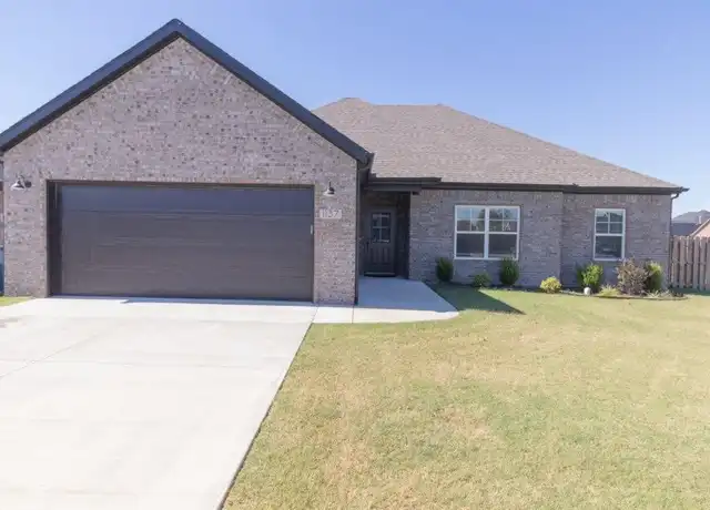 Property at 1137 Laux Ln, Pea Ridge, AR, 72751, 4 beds, 2 baths, [object Object]