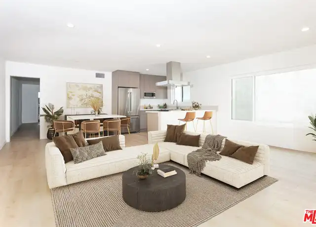 Property at 955 N Croft Ave Unit 5, Los Angeles, CA, 90069, 2 beds, 2 baths, [object Object]