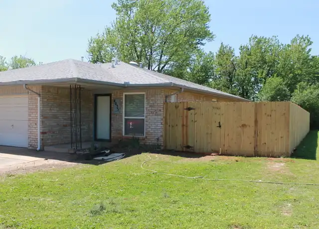 Property at 4035 Locust Dr, Midwest City, OK, 73110, 2 beds, 1 bath, [object Object]