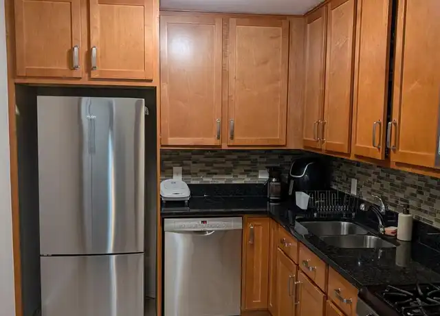 Property at 677 S River Rd Unit 3F, Des Plaines, IL, 60016, 1 bed, 1 bath, [object Object]