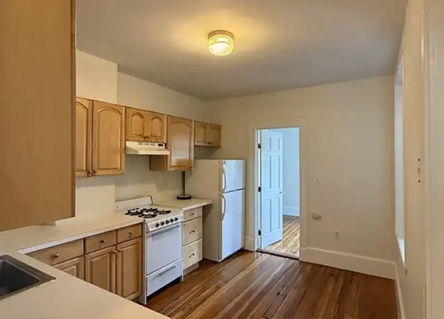 Property at 29 Myrtle St Unit 2, Boston, MA, 02114, 2 beds, 1 bath, [object Object]