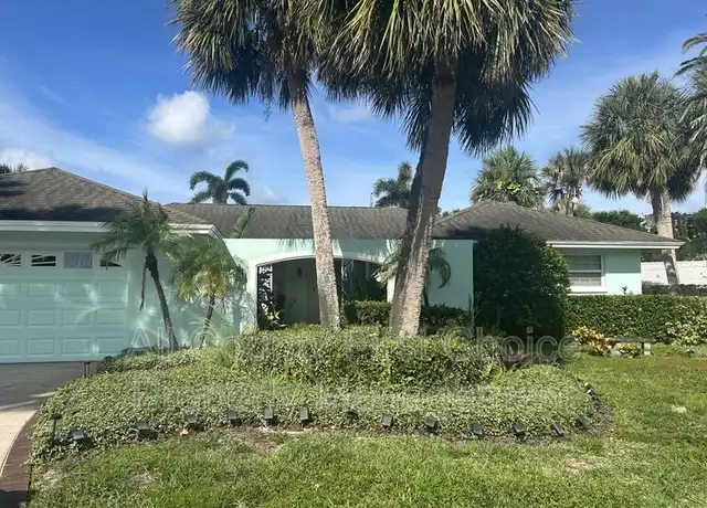 Property at 301 Palm Dr, Largo, FL, 33770, 3 beds, 2 baths, [object Object]