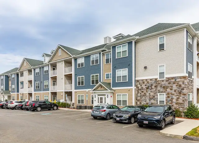 Photo of 276 Mill Rd, Chelmsford, MA 01824