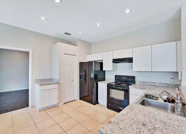 Property at 2800 Cullens Ct, Ocoee, FL, 34761, 1 bed, 1 bath, [object Object]