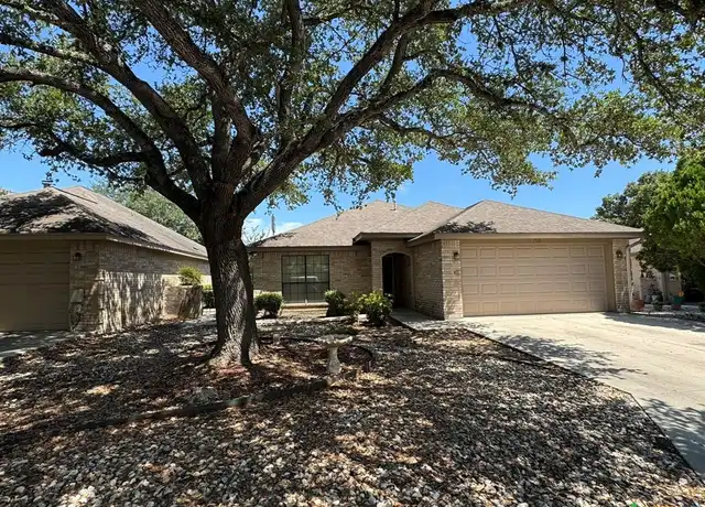 Property at 1530 Eastridge Pkwy, Seguin, TX, 78155, 3 beds, 2 baths, [object Object]