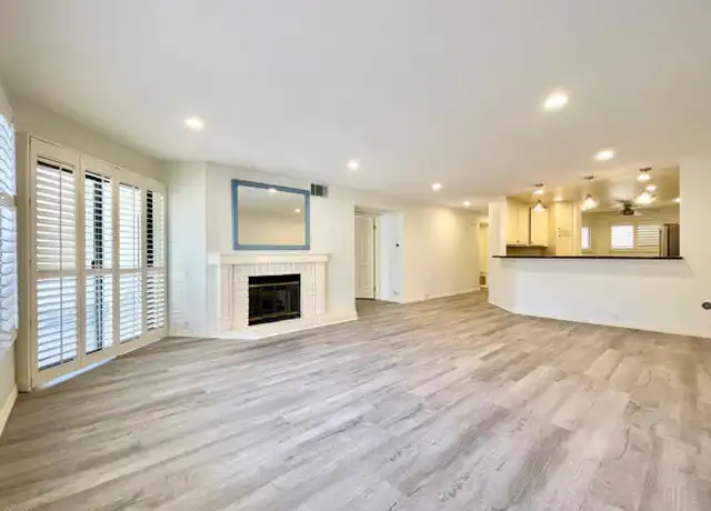 Property at 726 Island View Cir, Port Hueneme, CA, 93041, 2 beds, 2 baths, [object Object]