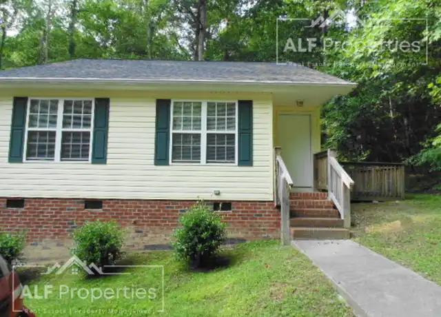 Property at 119 N Woods Dr, Henderson, NC, 27536, 3 beds, 2 baths, [object Object]