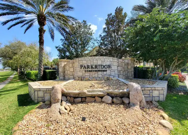 Property at 3468 Parkridge Cir Unit 33-201, Sarasota, FL, 34243, 3 beds, 2 baths, [object Object]