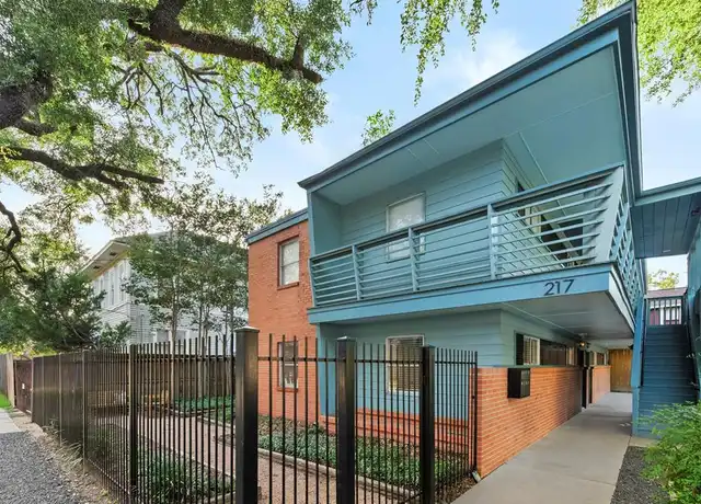 Property at 217 E 12th St Unit 1, Houston, TX, 77008, 2 beds, 1 bath, [object Object]