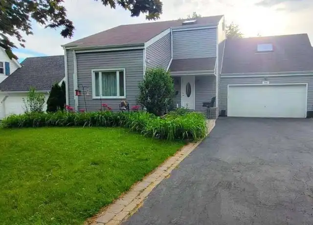 Property at 304 Seafarer Dr, Third Lake, IL, 60030, 4 beds, 2.5 baths, [object Object]