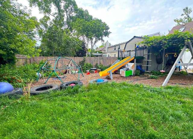 Photo of 304 Seafarer Dr, Third Lake, IL 60030