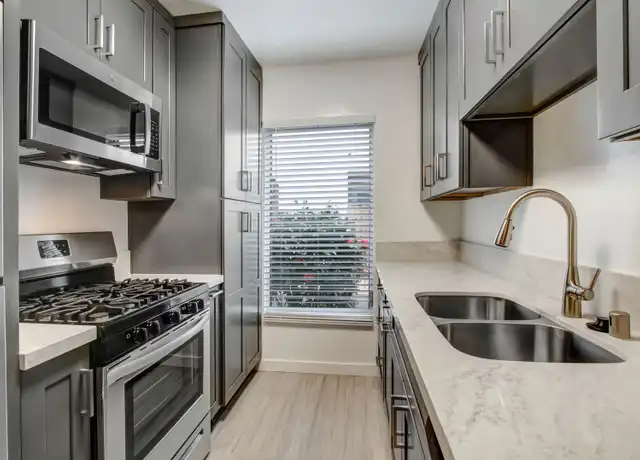 Property at 917 5th St Unit 2, Santa Monica, CA, 90403, 1 bed, 1 bath, [object Object]