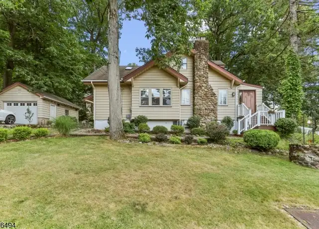 Property at 38 Prospect Rd, Livingston, NJ, 07039, 4 beds, 2 baths, [object Object]