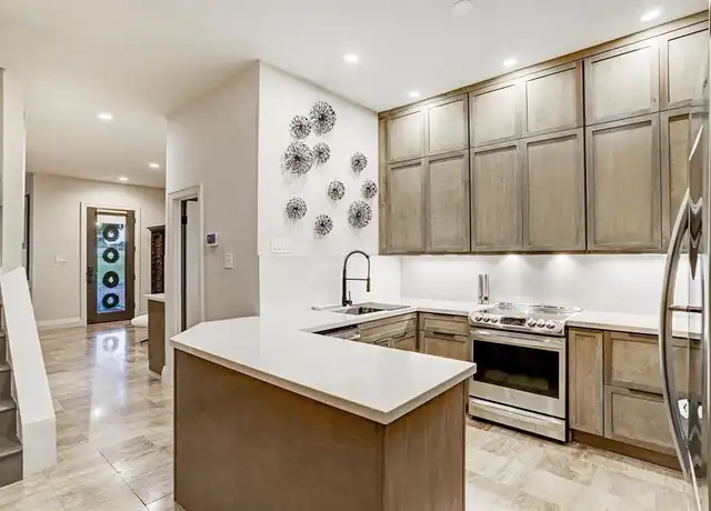 Property at 4516 Dickson St, Houston, TX, 77007, 3 beds, 2.5 baths, [object Object]