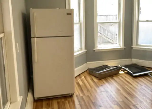 Property at 34 Nichols St Unit 3C, Gardner, MA, 01440, 2 beds, 1 bath, [object Object]